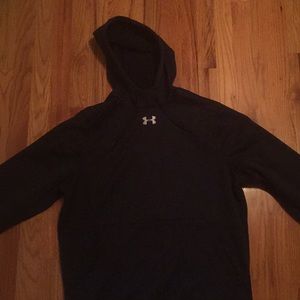 Under Armor sweatshirt